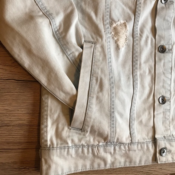 NWT Cotton On BOWIE Unisex Distressed Denim Jacket - Picture 14 of 16